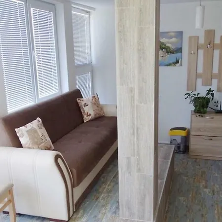 Jurnalist * וארנה